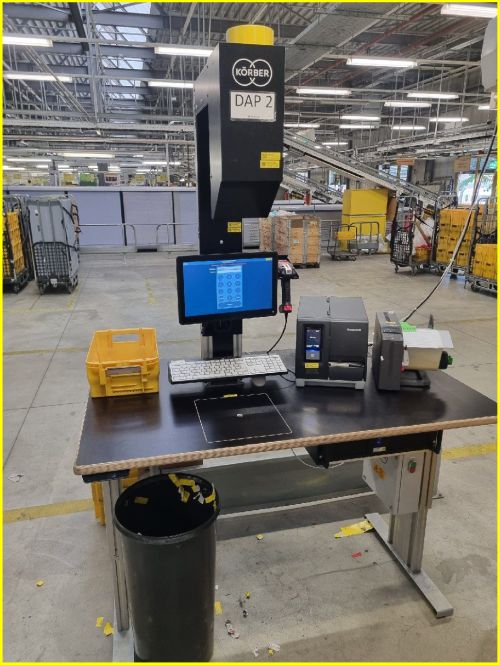 Foto der Pressestelle der Deutschen Post Frankfurt von einem der zwei DAP-Arbeitsplätzen im Briefzentrum 60 in Frankfurt