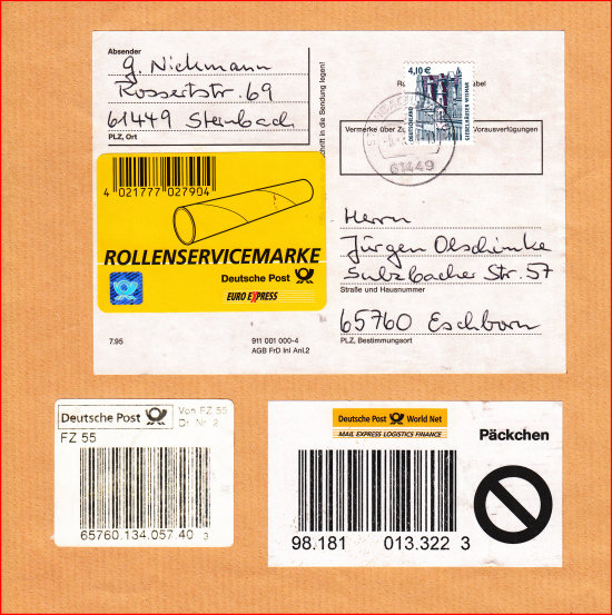 Päckchen aus dem Jahr 2004 mit der Portostufe 410 Cent SWK. Da dieses Päckchen als Rolle verschickt wurde, musste dazu eine Rollenservicemarke in Höhe von 1,50 Euro gekauft und aufgeklebt werden (Briefmarkenfrankatur hierfür nicht zulässig). Weiter wurde bei der Beförderung noch ein Leitcodeaufkleber im FZ 55 sowie ein spezielles Päckchenlabel (hier die Variante „Mail Express Logistics Finance“) angebracht.