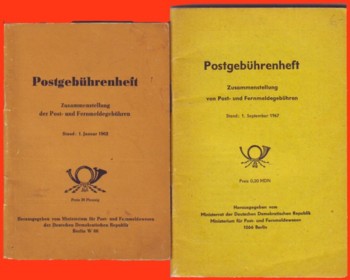 Zum Schluß noch 2 Geübhrenhefte aus der DDR links erstmals mit Angabe Deutsche Demokatische Republik, rechts mit ungewöhnlicher Währungsangabe 0,20 MDM